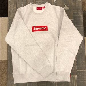 🔥SALE🔥Supreme F/W18 Box Logo Crewneck!!